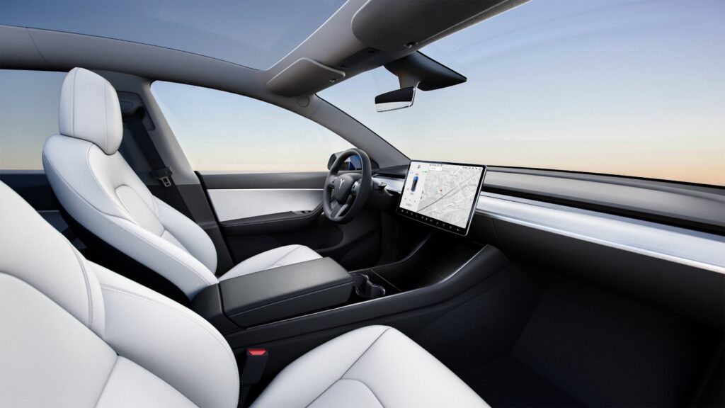 Le volant de la Tesla Model Y 2023 pourrait se détacher // Source : Tesla Le volant de la Tesla Model Y 2023 pourrait se détacher // Source : Tesla
