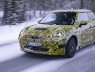 Mini Cooper SE en test hivernaux // Source : Mini