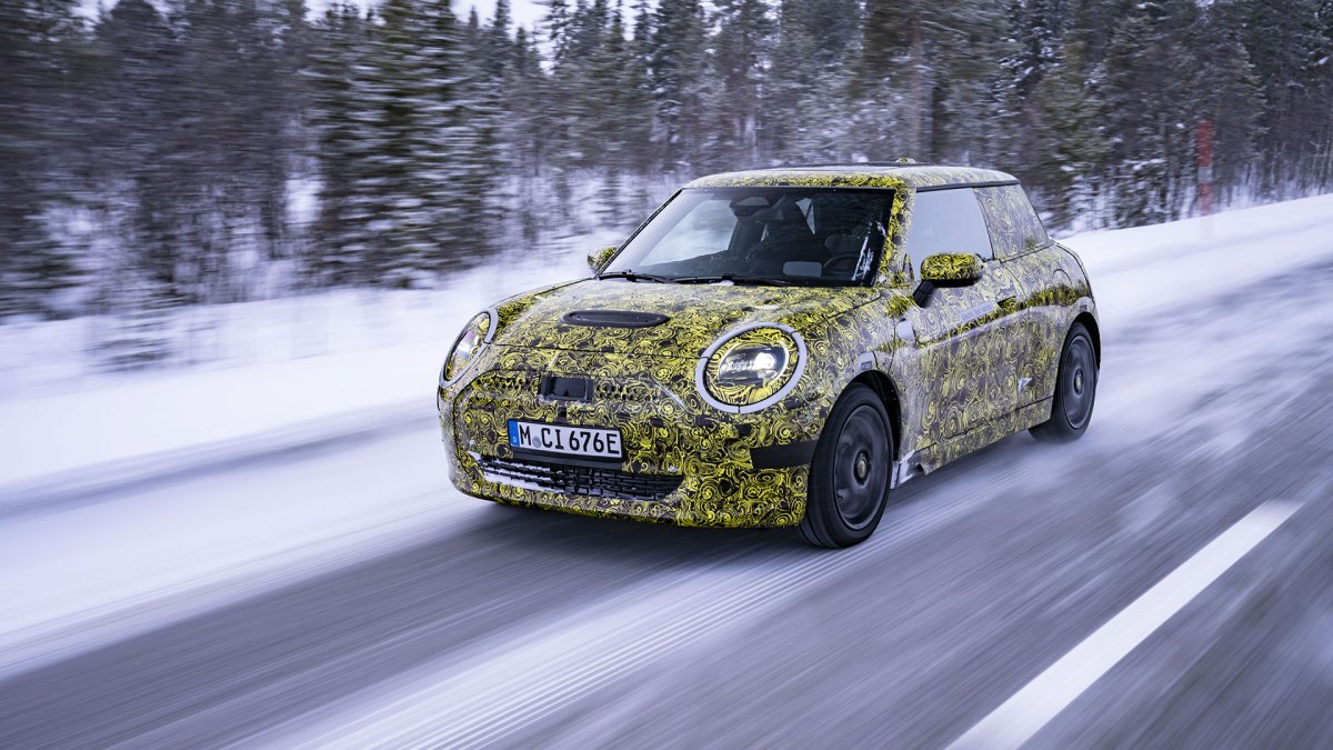 Mini Cooper SE en test hivernaux // Source : Mini Mini Cooper SE en test hivernaux // Source : Mini
