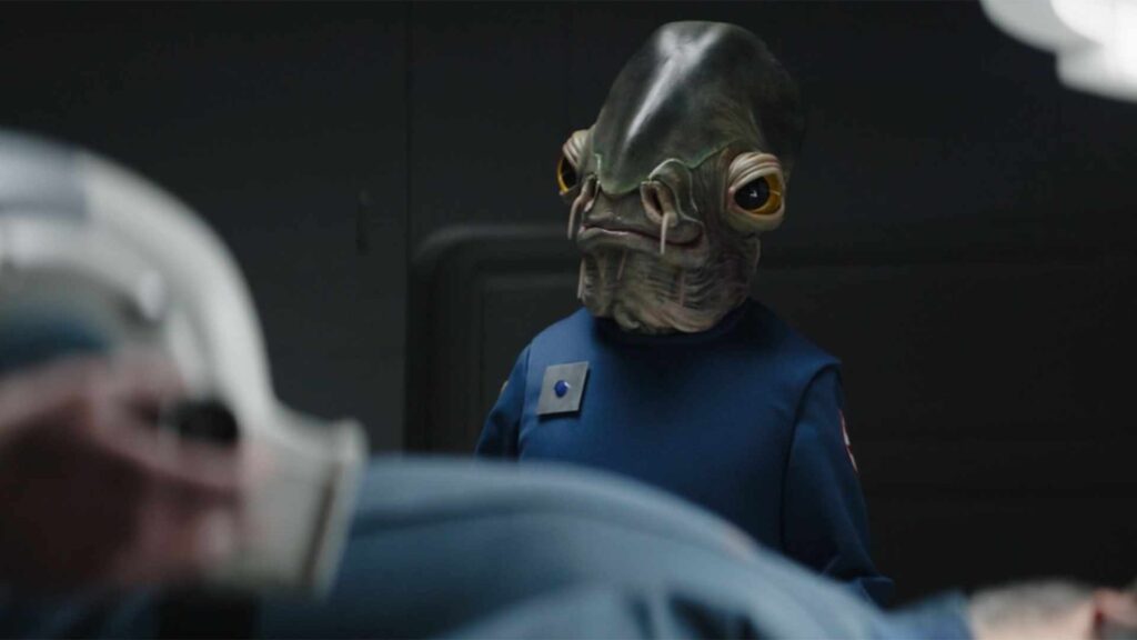 Le Mon Calamari qui s'apprête à faire passer un mauvais quart d'heure à Pershing // Source : Disney+ Le Mon Calamari qui s'apprête à faire passer un mauvais quart d'heure à Pershing // Source : Disney+