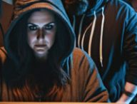 Un tiers des hackers criminels seraient des femmes // Source : Midjourney/Numerama Un tiers des hackers criminels seraient des femmes // Source : Midjourney/Numerama