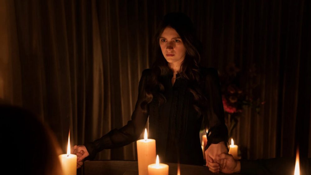 Leanne gagne toujours plus de pouvoir dans cette saison 4 // Source : Apple TV+ Leanne gagne toujours plus de pouvoir dans cette saison 4 // Source : Apple TV+