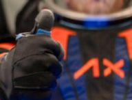 La nouvelle tenue des astronautes de la Nasa pour aller sur la Lune. // Source : axiomspace La nouvelle tenue des astronautes de la Nasa pour aller sur la Lune. // Source : axiomspace