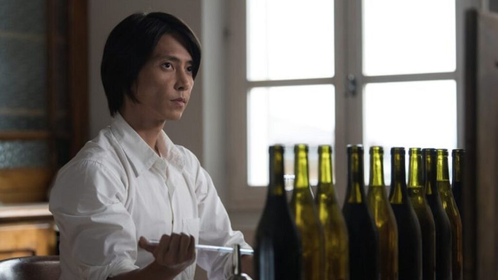 La star japonaise Tomohisa Yamashita dans Les Gouttes de Dieu // Source : Apple TV+ La star japonaise Tomohisa Yamashita dans Les Gouttes de Dieu // Source : Apple TV+