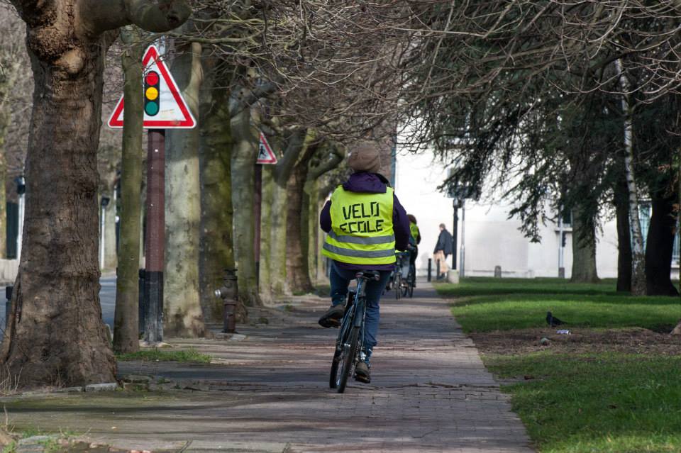 Les élèves de la vélo-école de Montreuil // Source : Thomas Dusseau, réutilisation autorisée par l'association pour Numerama Les élèves de la vélo-école de Montreuil // Source : Thomas Dusseau, réutilisation autorisée par l'association pour Numerama