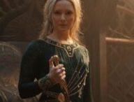 Galadriel dans la saison 1 des Anneaux de Pouvoir. // Source : Prime Video