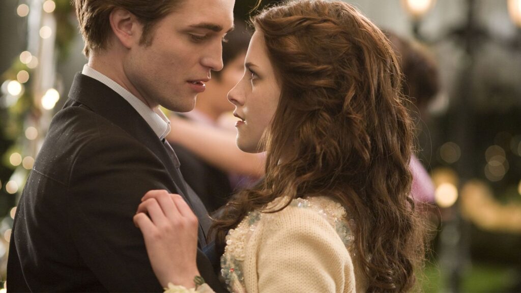 Une nouvelle histoire d'amour avec un vampire à prévoir // Source : Paramount Une nouvelle histoire d'amour avec un vampire à prévoir // Source : Paramount