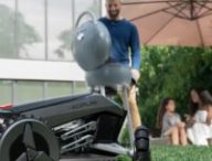 L'EcoFlow Blade révolutionne le marché avec sa double fonctionnalité de tonte et de balayage // Source : EcoFlow