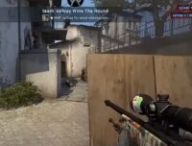 Il tue cinq ennemis en une seule balle dans Counter-Strike: Global Offensive // Source : Capture d'écran YouTube Il tue cinq ennemis en une seule balle dans Counter-Strike: Global Offensive // Source : Capture d'écran YouTube