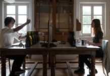 Camille et Issei se battent avec... des mélanges de vins // Source : Apple TV+ Camille et Issei se battent avec... des mélanges de vins // Source : Apple TV+