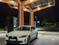 Recharge sur le réseau Fastned // Source : Raphaelle Baut pour Numerama
