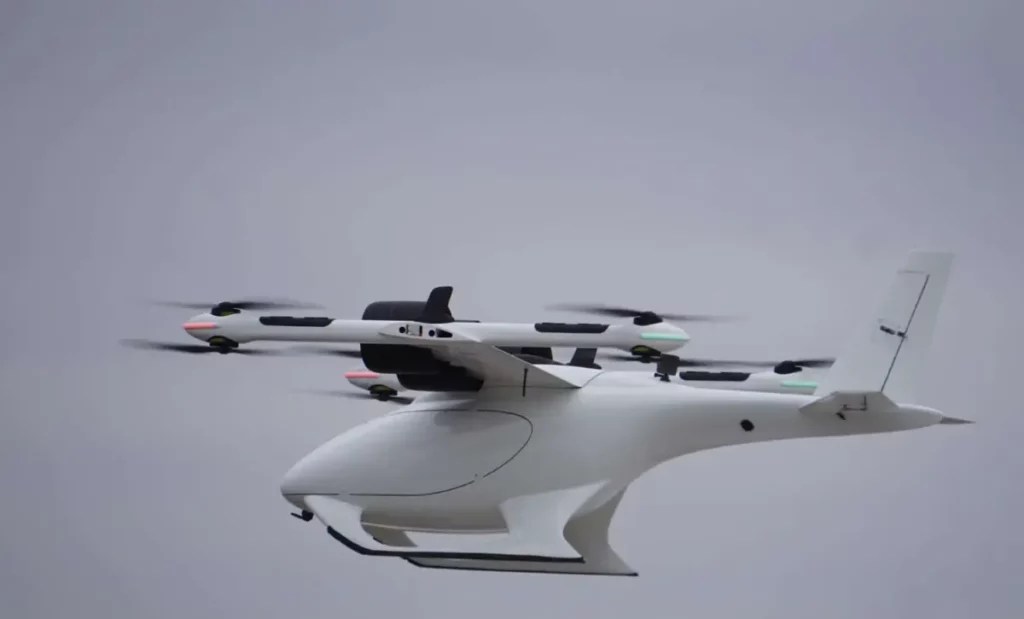 Le Jackal mesure 2,3 mètres de long pour 5 mètres d'envergure. // Source : FlyBy Technology Le Jackal mesure 2,3 mètres de long pour 5 mètres d'envergure. // Source : FlyBy Technology