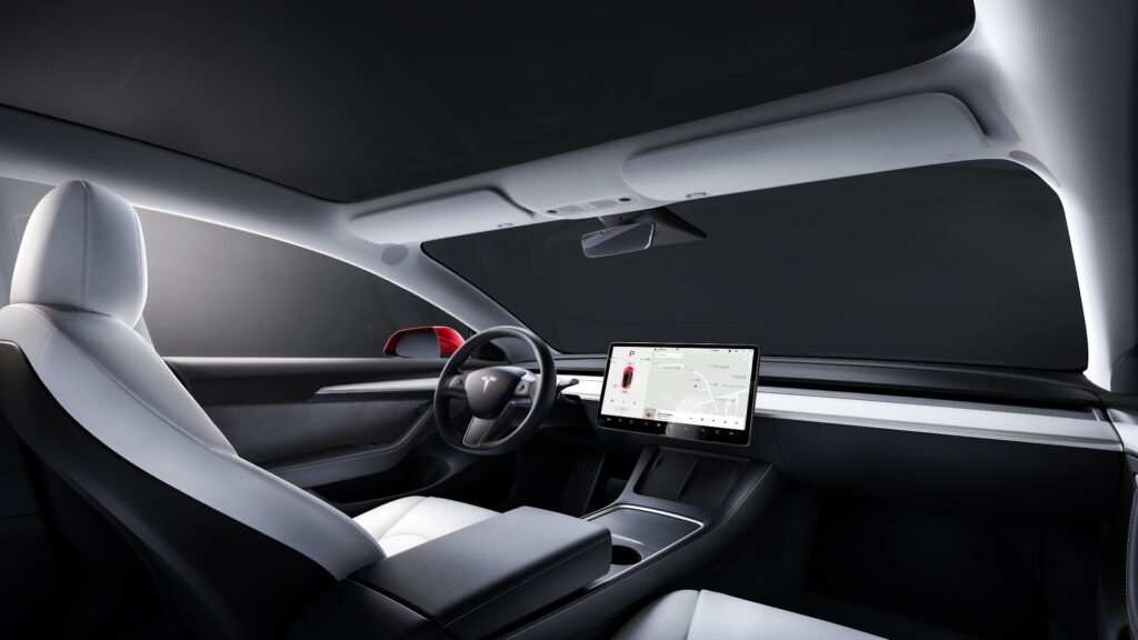 L'intérieur de la Tesla Model 3 // Source : Tesla L'intérieur de la Tesla Model 3 // Source : Tesla