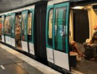 Le métro République à Paris. // Source : Wikimédias Le métro République à Paris. // Source : Wikimédias