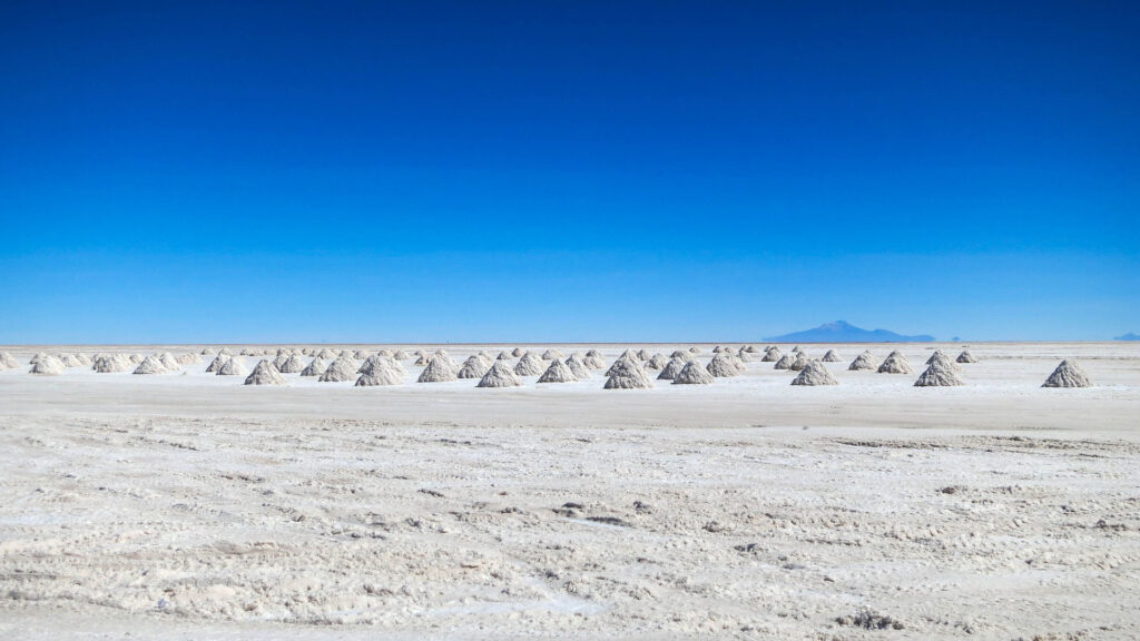 salar d'Uyuni en Bolivie riche en Lithium // Source : Pixabay - TravelCoffeeBook salar d'Uyuni en Bolivie riche en Lithium // Source : Pixabay - TravelCoffeeBook