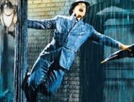 Source : Extrait du film Chantons sous la pluie