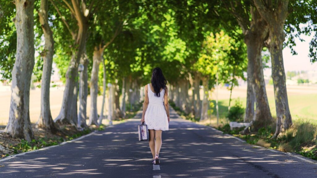 Pour d'autres, l'isolement social est parfois mieux vécu // Source : Pixabay Pour d'autres, l'isolement social est parfois mieux vécu // Source : Pixabay