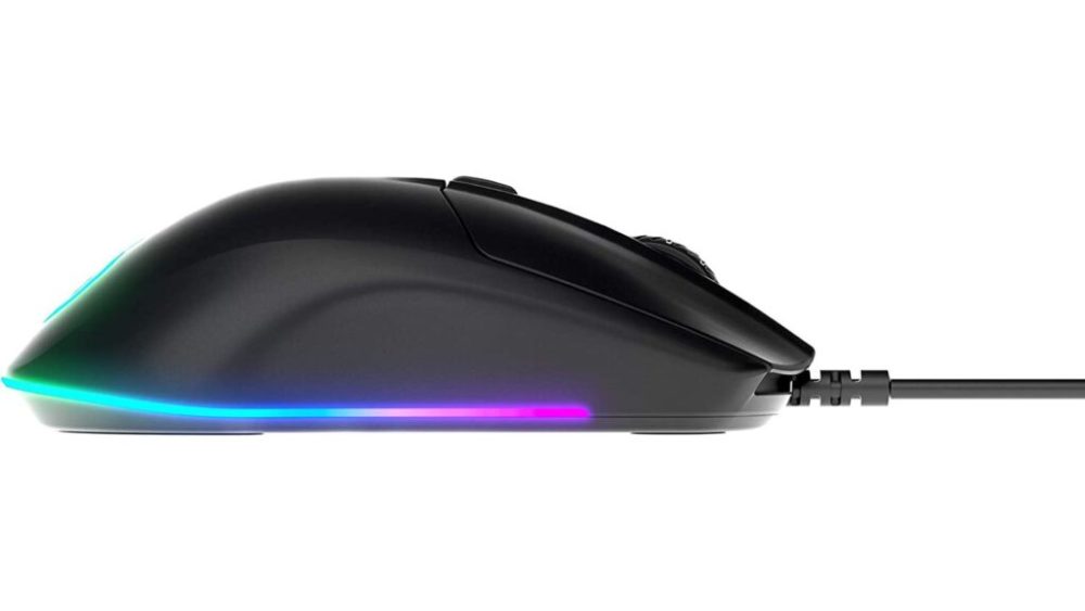 Profil droit de la souris gamer SteelSeries Rival 3 // Source : Amazon Profil droit de la souris gamer SteelSeries Rival 3 // Source : Amazon