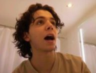 Sulivan Gwed est l'un des influenceurs à s'être le plus opposé à la réforme des retraites. // Source : Youtube/Sulivan Gwed (modifié avec Canva)