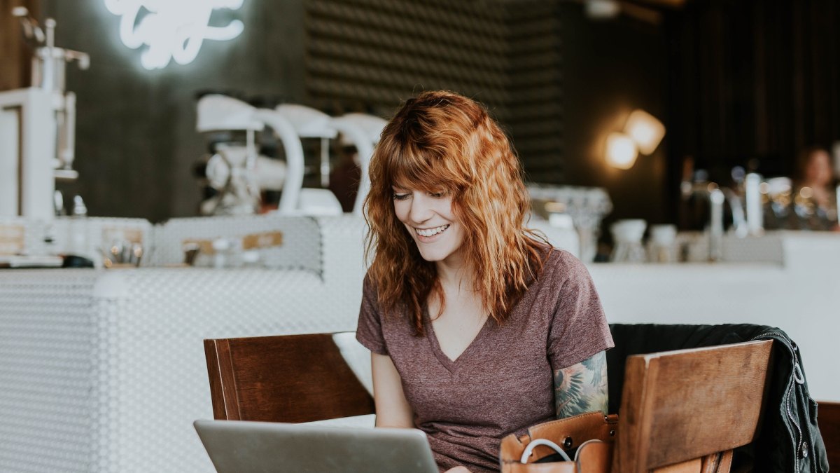 HP 14s-dq2042nf : un ultrabook à transporter au gré de vos envies // Source : Brooke Cagle via Unsplash HP 14s-dq2042nf : un ultrabook à transporter au gré de vos envies // Source : Brooke Cagle via Unsplash