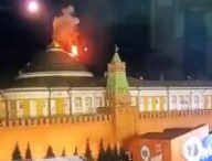 Un drone s'écrasant contre le Kremlin. // Source : Capture d'écran via Twitter @AmourskyCyrille Un drone s'écrasant contre le Kremlin. // Source : Capture d'écran via Twitter @AmourskyCyrille