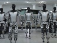 Les robots humanoïdes de Tesla. // Source : Capture d'écran