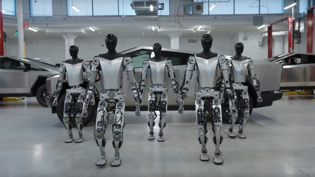 Les robots humanoïdes de Tesla. // Source : Capture d'écran Les robots humanoïdes de Tesla. // Source : Capture d'écran
