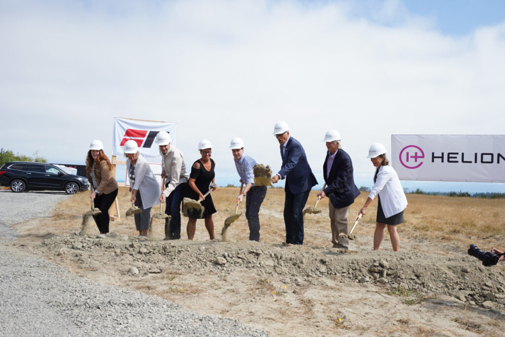 Cérémonie d’inauguration des travaux sur le site d’Helion à Everett, dans l’Etat de Washington, destiné à accueillir un réacteur à fusion nucléaire. // Source : Helion (Business Wire) Cérémonie d’inauguration des travaux sur le site d’Helion à Everett, dans l’Etat de Washington, destiné à accueillir un réacteur à fusion nucléaire. // Source : Helion (Business Wire)