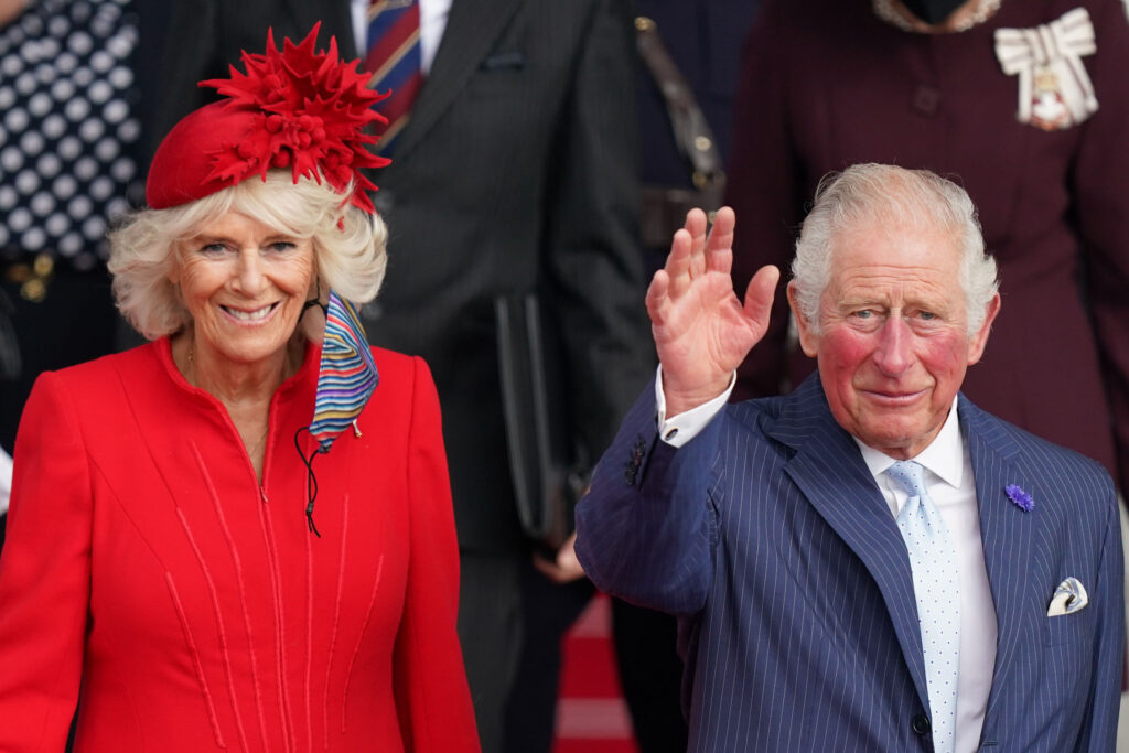 Camilla, son épouse, sera également couronnée en tant que reine-consort. // Source : Wikimedia Commons Camilla, son épouse, sera également couronnée en tant que reine-consort. // Source : Wikimedia Commons