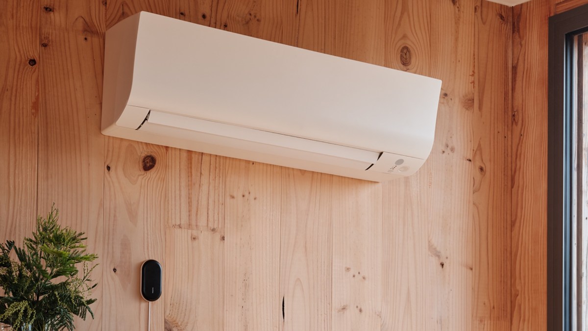 Le boîtier de Netatmo sous un climatiseur. // Source : Netatmo Le boîtier de Netatmo sous un climatiseur. // Source : Netatmo