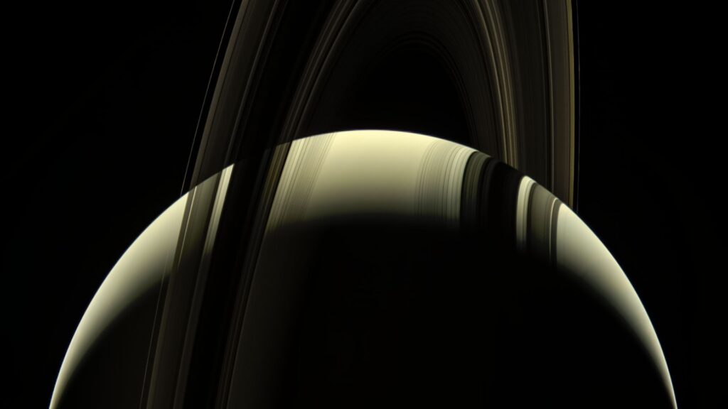 Les anneaux de Saturne ne sont pas immortels. // Source : Flickr/CC/Kevin Gill (image recadrée) Les anneaux de Saturne ne sont pas immortels. // Source : Flickr/CC/Kevin Gill (image recadrée)