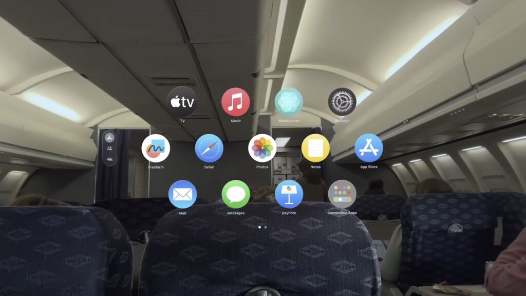 Dans un avion, l'Apple Vision Pro devra être utilisé assis. Dans un avion, l'Apple Vision Pro devra être utilisé assis.