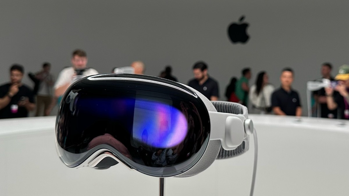 Le casque Apple Vision Pro. // Source : Numerama Le casque Apple Vision Pro. // Source : Numerama
