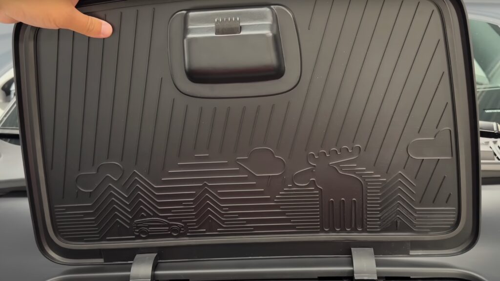 Les easter eggs du Volvo EX30 // Source : Capture YouTube Les easter eggs du Volvo EX30 // Source : Capture YouTube