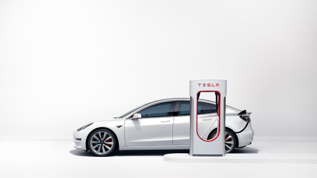 L'accès aux Superchargeurs sera simplifié // Source : Tesla L'accès aux Superchargeurs sera simplifié // Source : Tesla