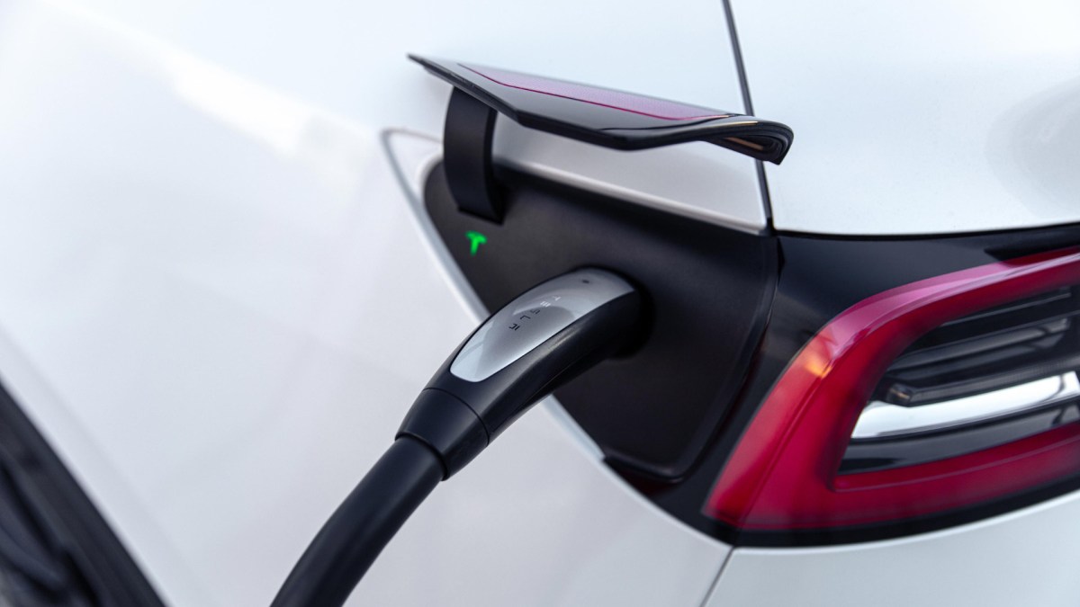 Prise Tesla // Source : Tesla Prise Tesla // Source : Tesla