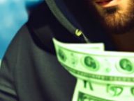 Le ransomware continue à frapper des milliers d'entreprises chaque mois. // Source : Numerama avec Canva