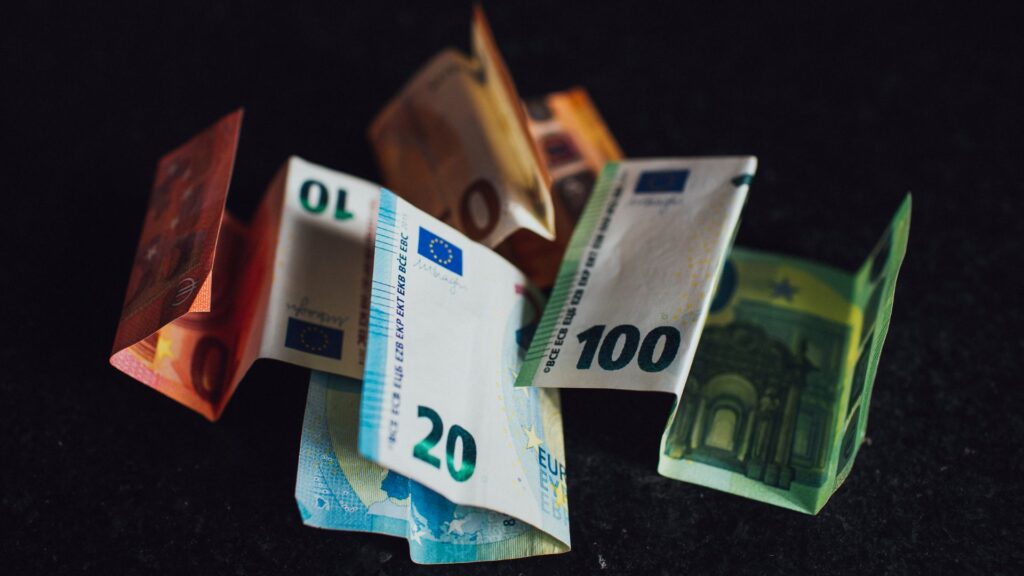 Le cash ne va pas disparaître // Source : Canva Le cash ne va pas disparaître // Source : Canva