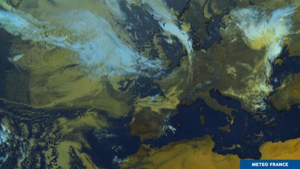 Nuages venus du Canada depuis les incendies de juin 2023. // Source : Meteo-France Nuages venus du Canada depuis les incendies de juin 2023. // Source : Meteo-France
