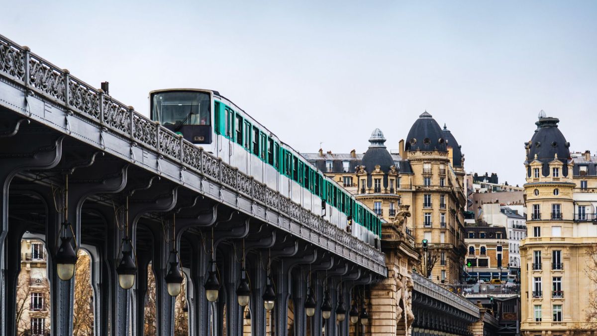 Le métro à Paris. // Source : Canva Le métro à Paris. // Source : Canva