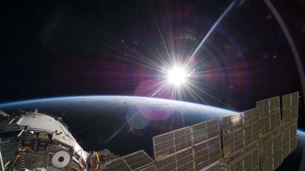 Le Soleil photographié depuis la Station spatiale internationale. // Source : Flickr/CC/Nasa (photo recadrée) Le Soleil photographié depuis la Station spatiale internationale. // Source : Flickr/CC/Nasa (photo recadrée)