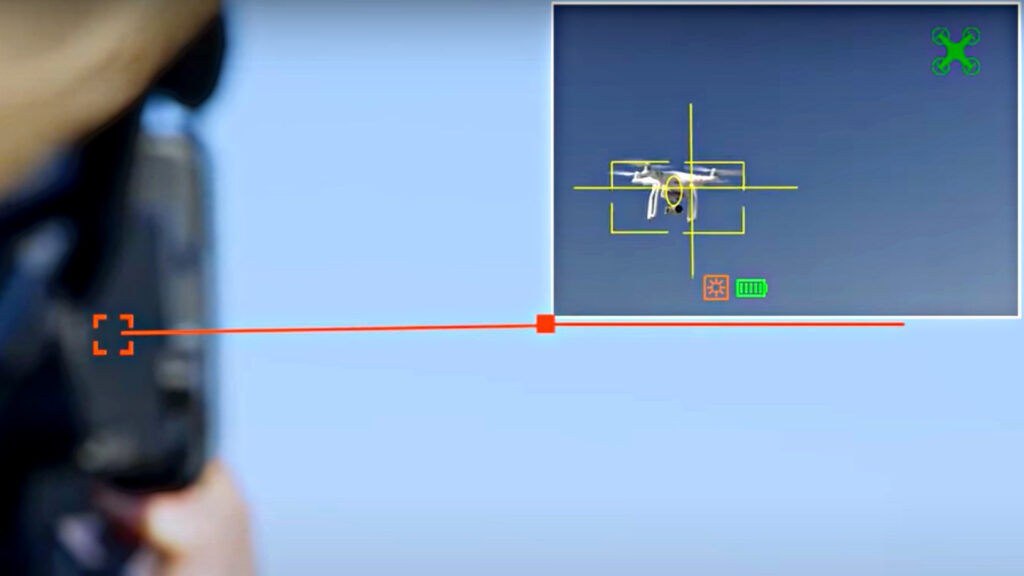 Un exemple de ciblage de drone depuis le viseur. // Source : Smart Shooter Un exemple de ciblage de drone depuis le viseur. // Source : Smart Shooter
