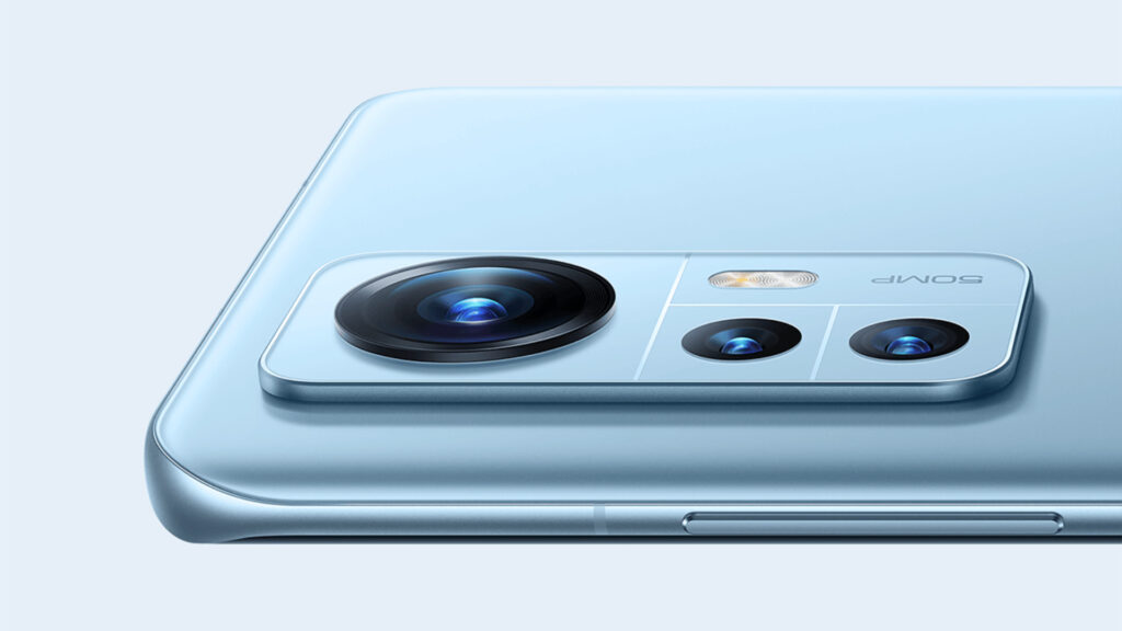 Le bloc photo du 12X n'est pas le plus discret // Source : Xiaomi Le bloc photo du 12X n'est pas le plus discret // Source : Xiaomi