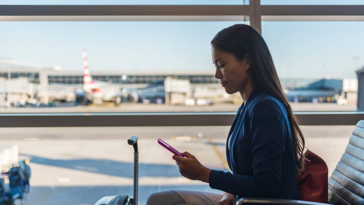smartphone voyage // Source : adobe stock smartphone voyage // Source : adobe stock