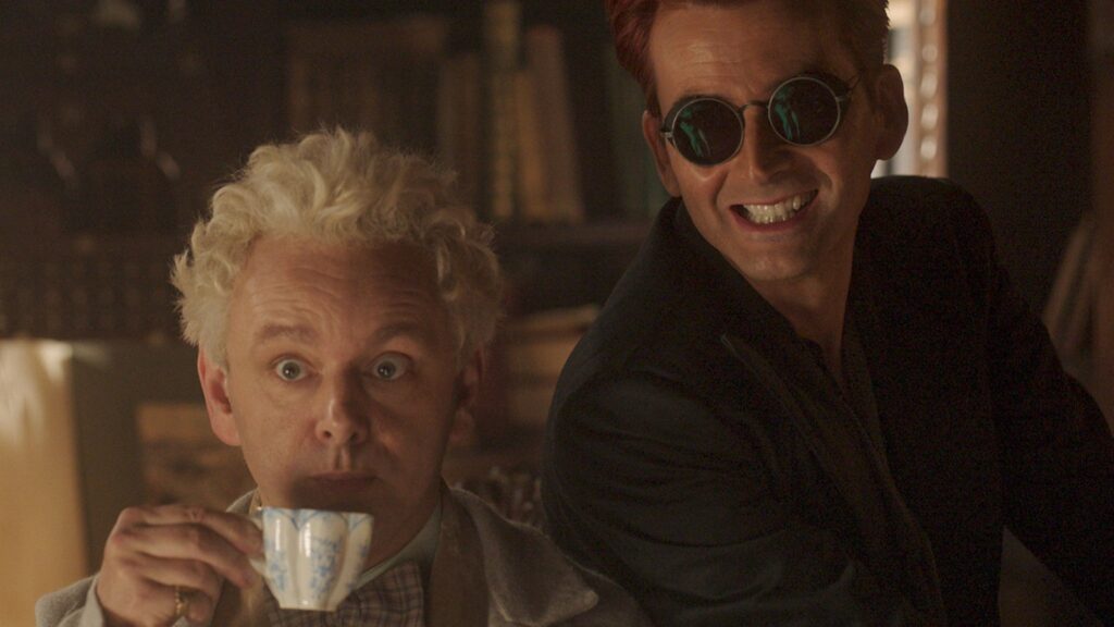 David Tennant et Michael Sheen brillent à nouveau dans Good Omens // Source : Prime Video David Tennant et Michael Sheen brillent à nouveau dans Good Omens // Source : Prime Video