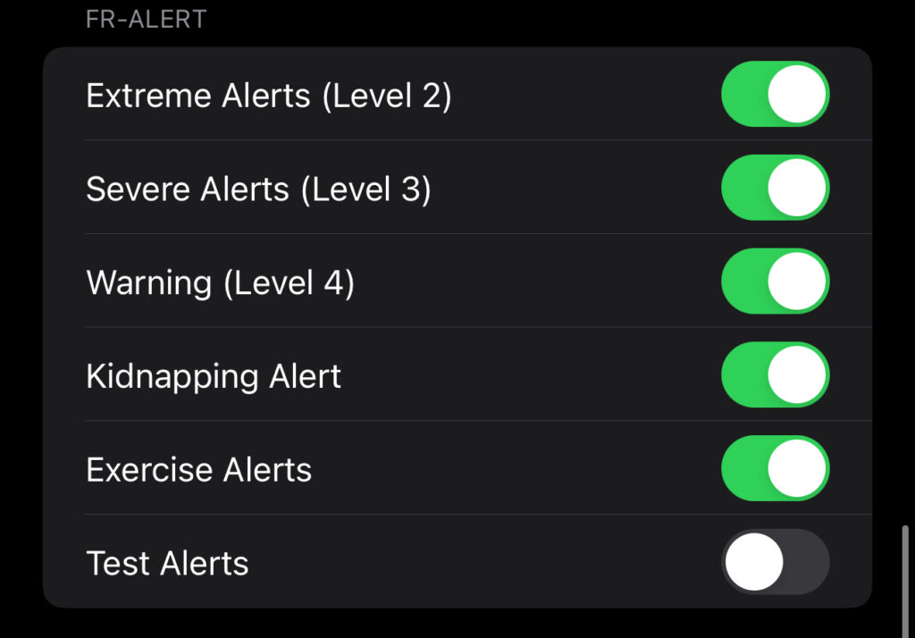 Dans les réglages des notifications, il est possible de désactiver des types spécifiques de FR-Alert. Le niveau utilisé par la France le 11 juillet était le niveau 3. Dans les réglages des notifications, il est possible de désactiver des types spécifiques de FR-Alert. Le niveau utilisé par la France le 11 juillet était le niveau 3.