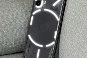 Le Nothing Phone (2) // Source : Numerama