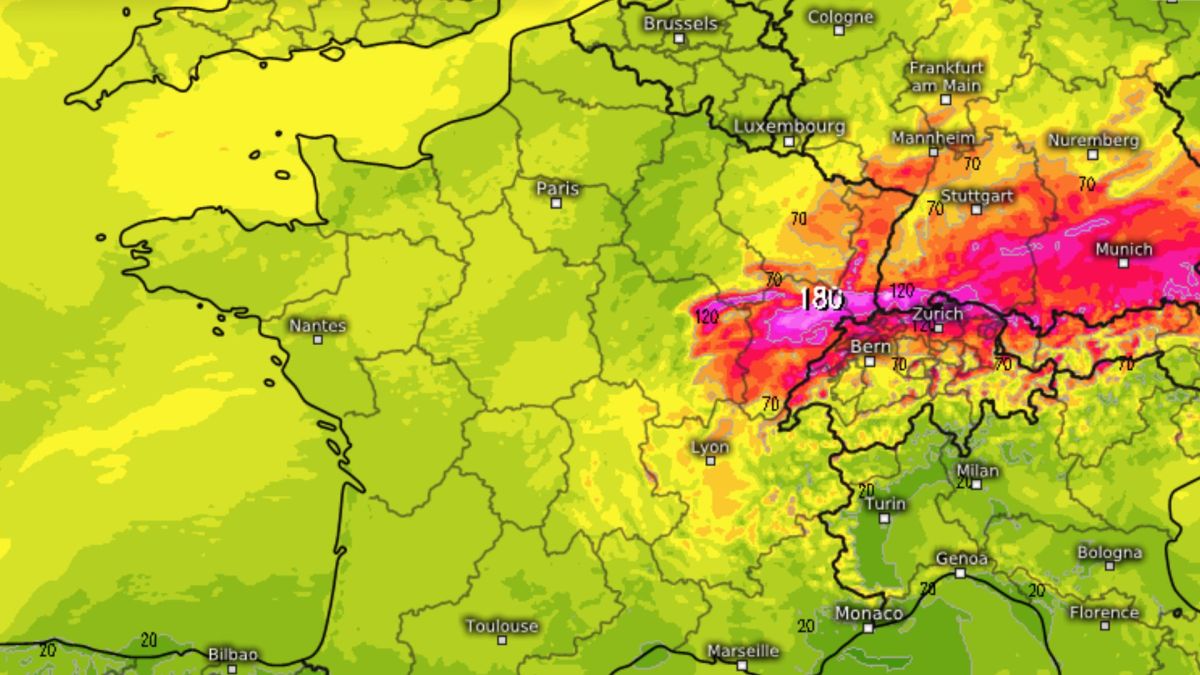 Les orages du 11 juillet 2023. // Source : Via Twitter @KeraunosObs Les orages du 11 juillet 2023. // Source : Via Twitter @KeraunosObs