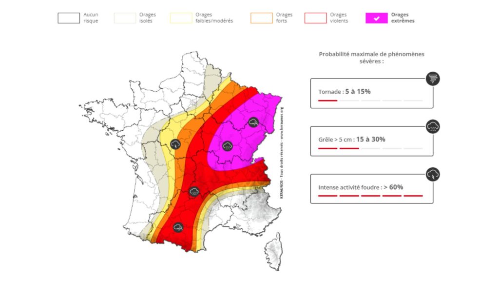 Prévision des orages du 11 juillet 2023. // Source : Via Twitter @KeraunosObs Prévision des orages du 11 juillet 2023. // Source : Via Twitter @KeraunosObs