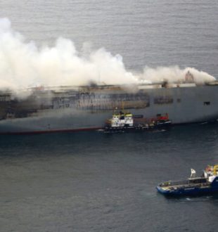 incendie du Fremantle Highway // Source : Kustwacht.nl incendie du Fremantle Highway // Source : Kustwacht.nl